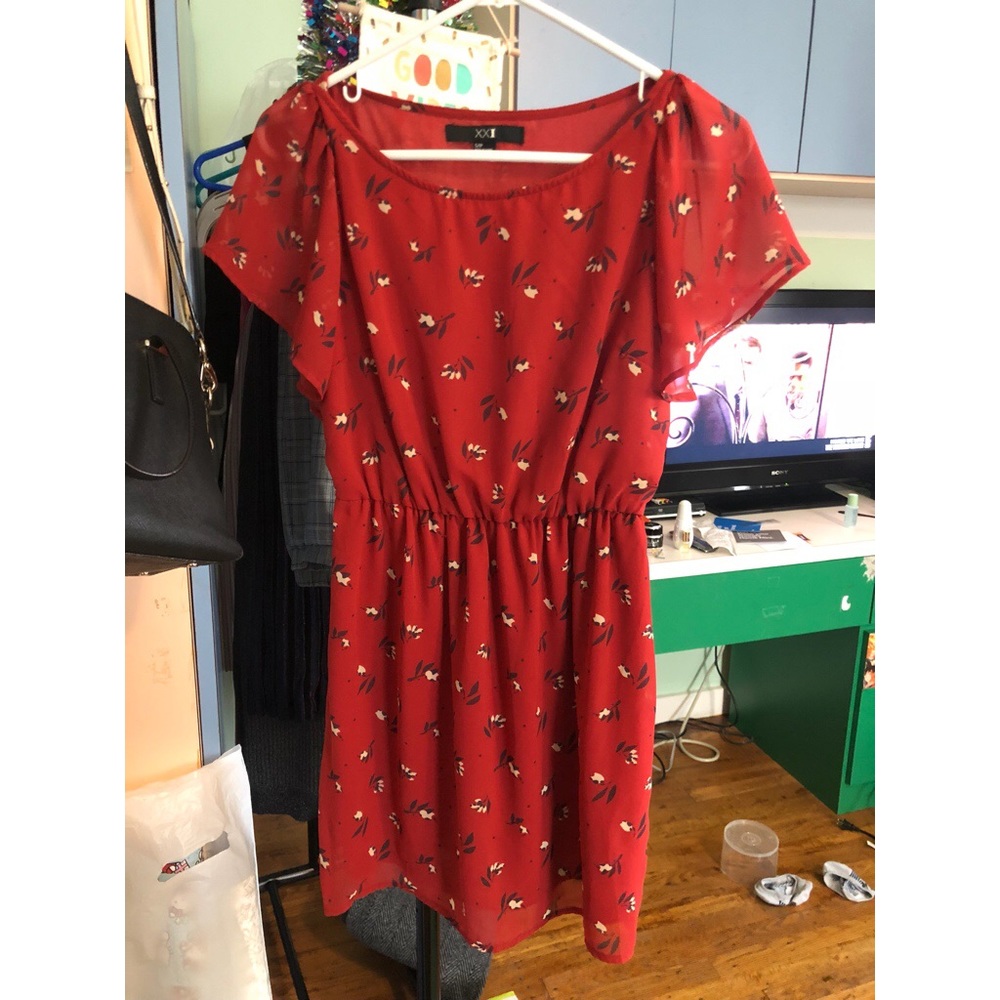 Forever21 Flutter Sleeve Dress